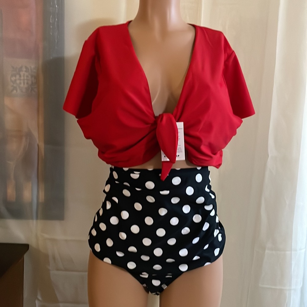 COCOSHIP  Two Piece Swimsuit Size 20 New with Tags